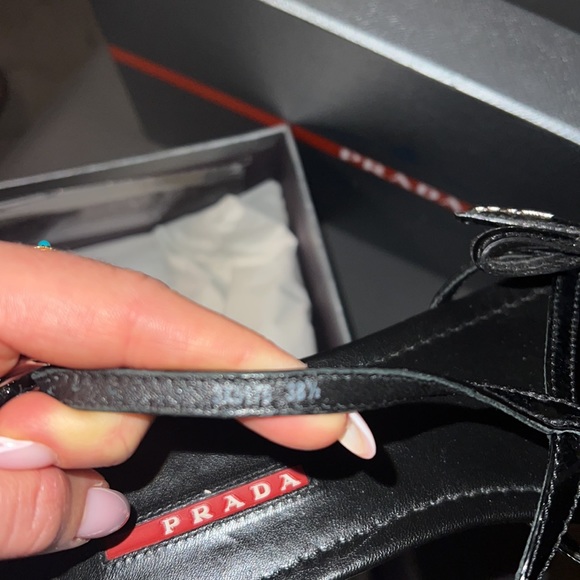 Prada Black Patent sandals - Picture 6 of 6
